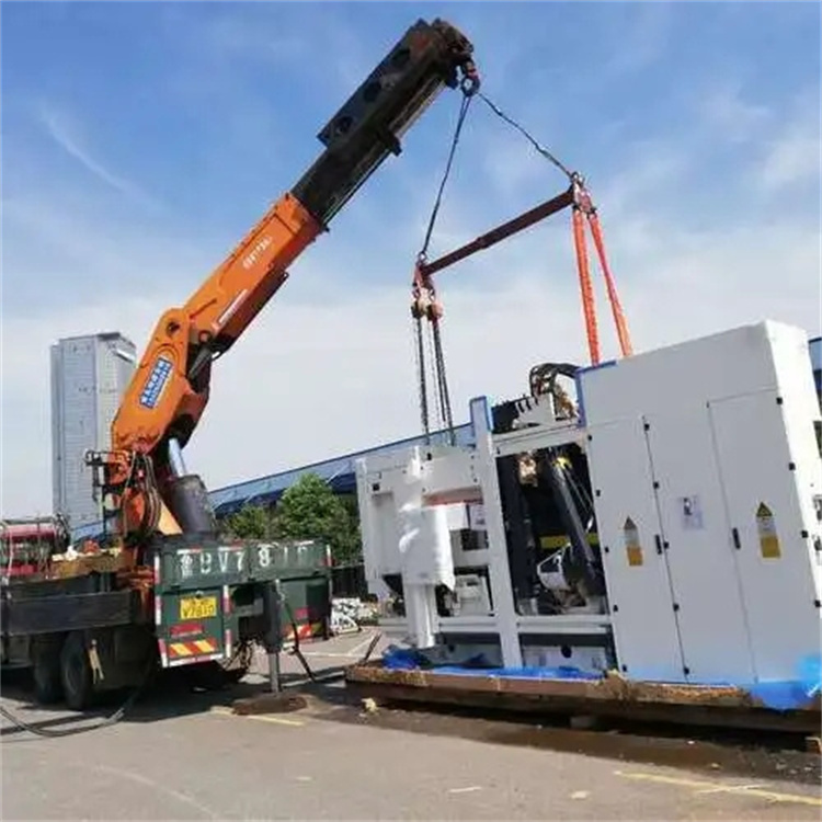 沁园街道附近小吊车联系方式|8-16吨|本地及时服务