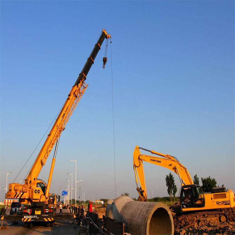 沁园街道挖机用吊车怎么吊