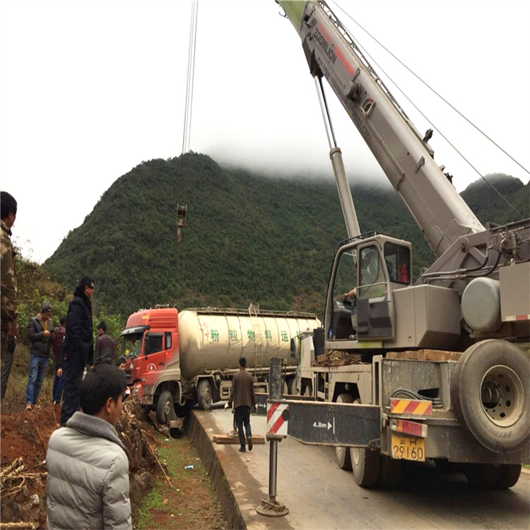 沁园街道吊车道路救援24小时